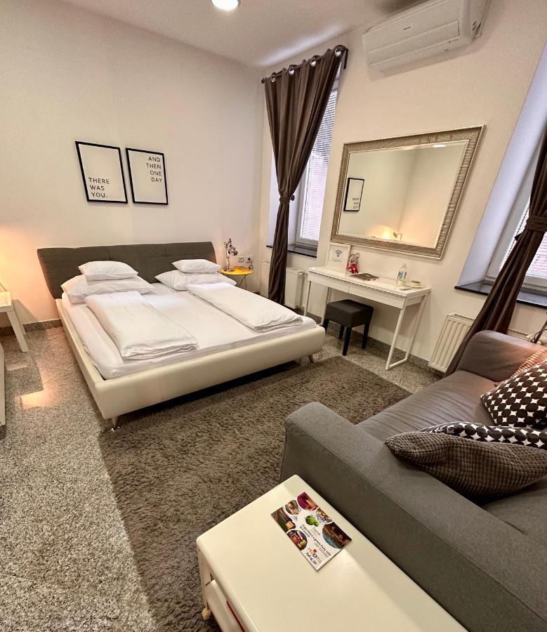 Smart Apartment Загреб Екстериор снимка